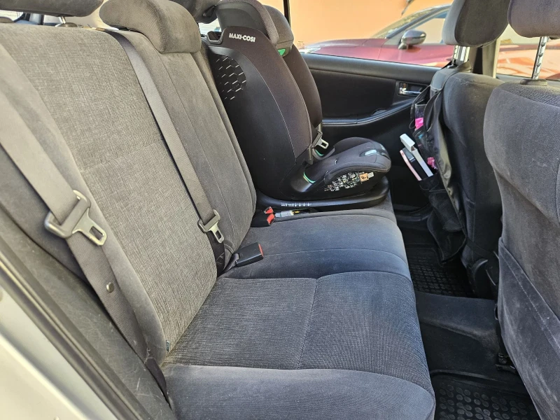 Toyota Corolla 1.6 VVTI 110кс Автомат, снимка 12 - Автомобили и джипове - 52971339