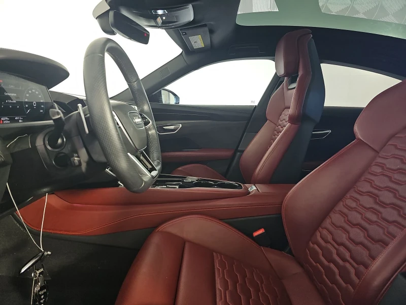 Audi E-Tron GT quattro Prestige, снимка 6 - Автомобили и джипове - 53398045