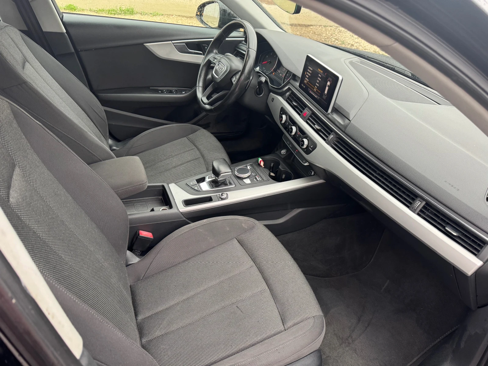 Audi A4 2.0Tdi S tronic - изображение 6