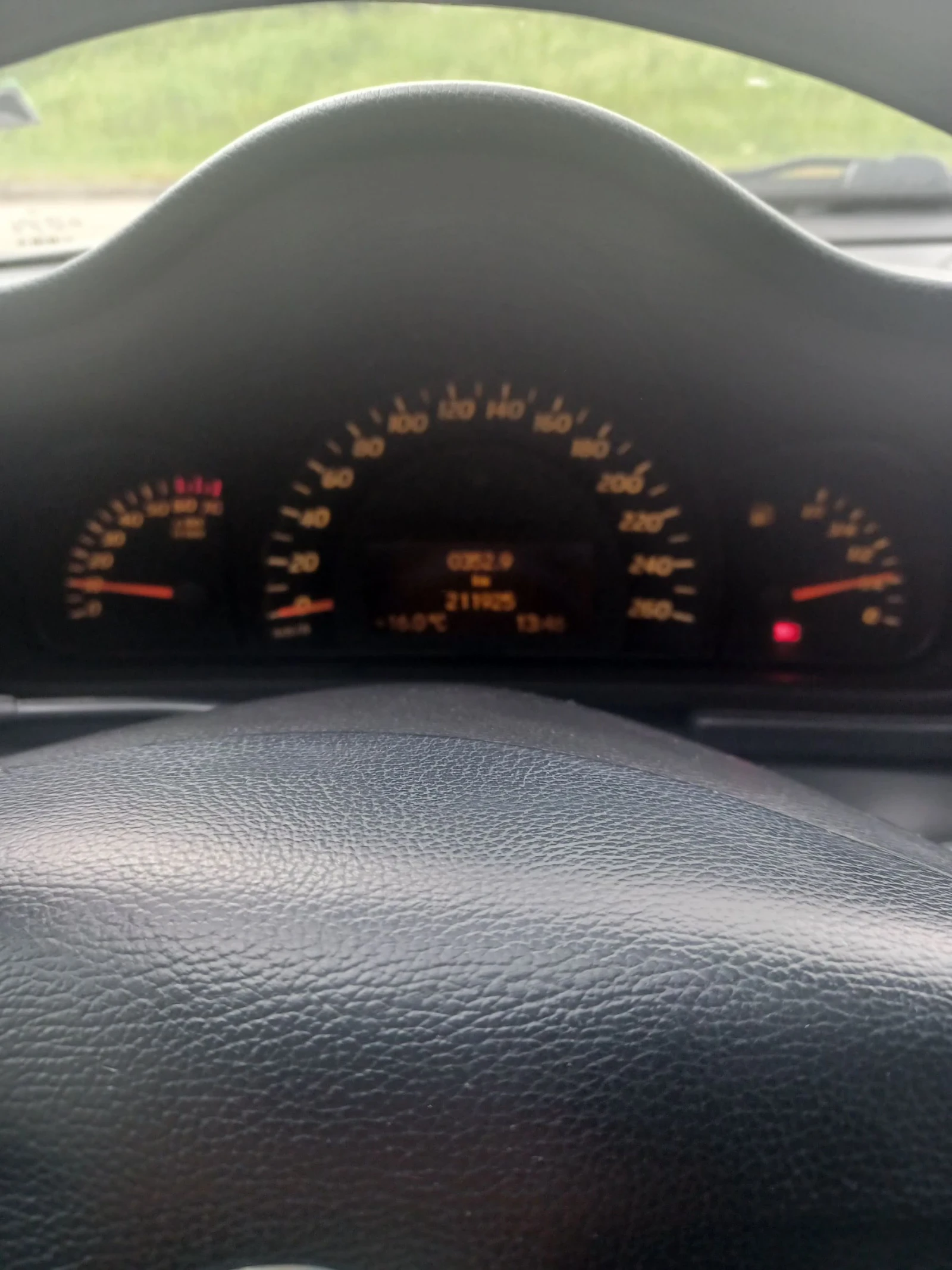 Mercedes-Benz C 180  - изображение 6