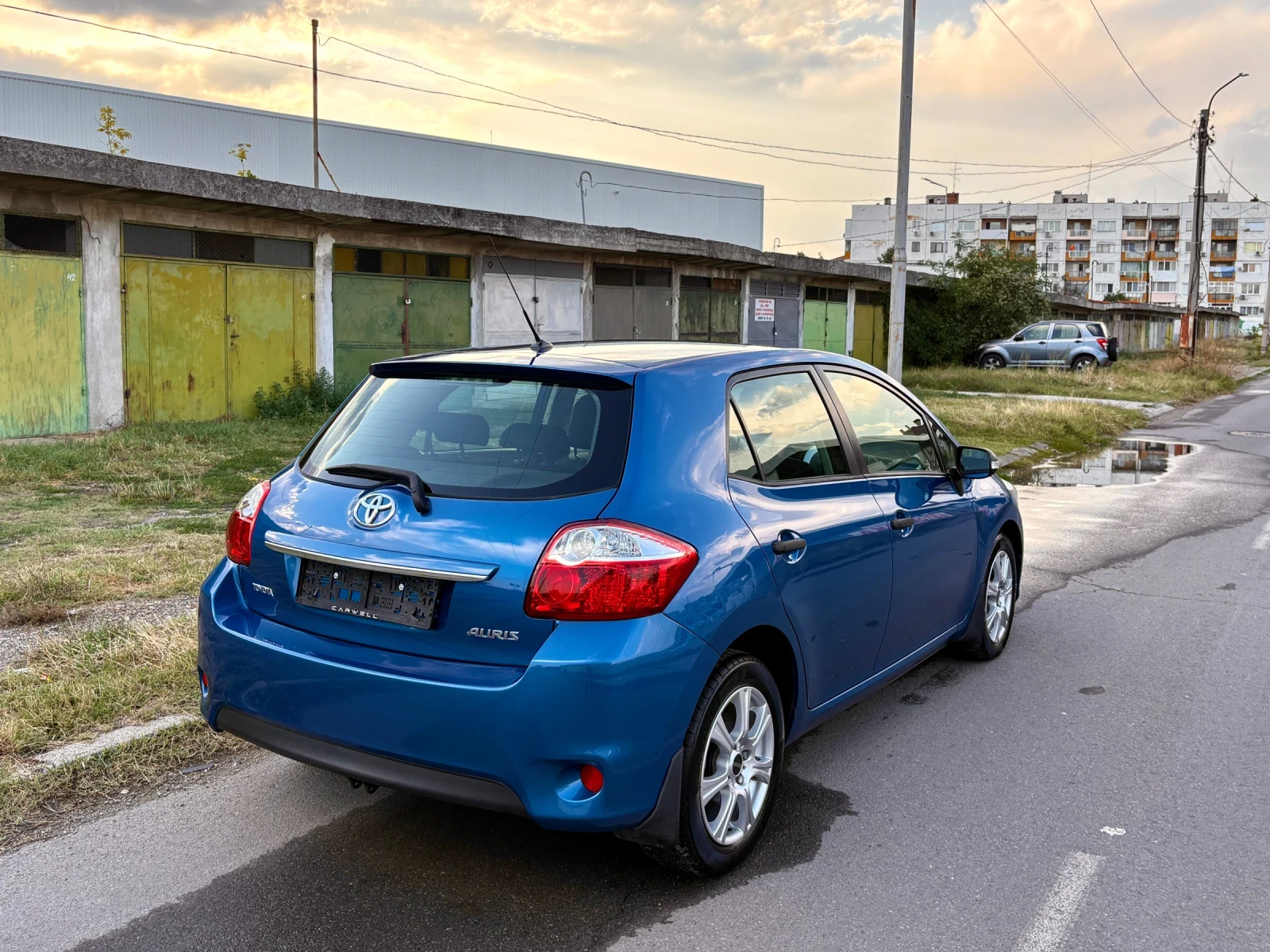 Toyota Auris 1.33i 6ск. ФЕЙСЛИФТ* 171 000км*  - изображение 4