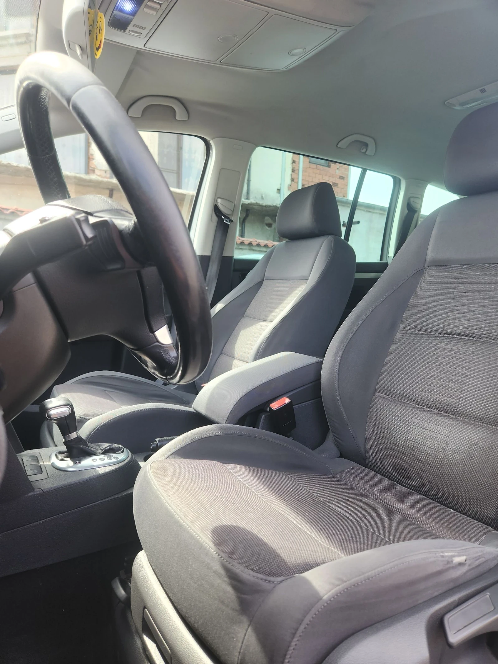 VW Touran 2.0 TDI АВТОМАТИК 7 Места нов внос  - изображение 8