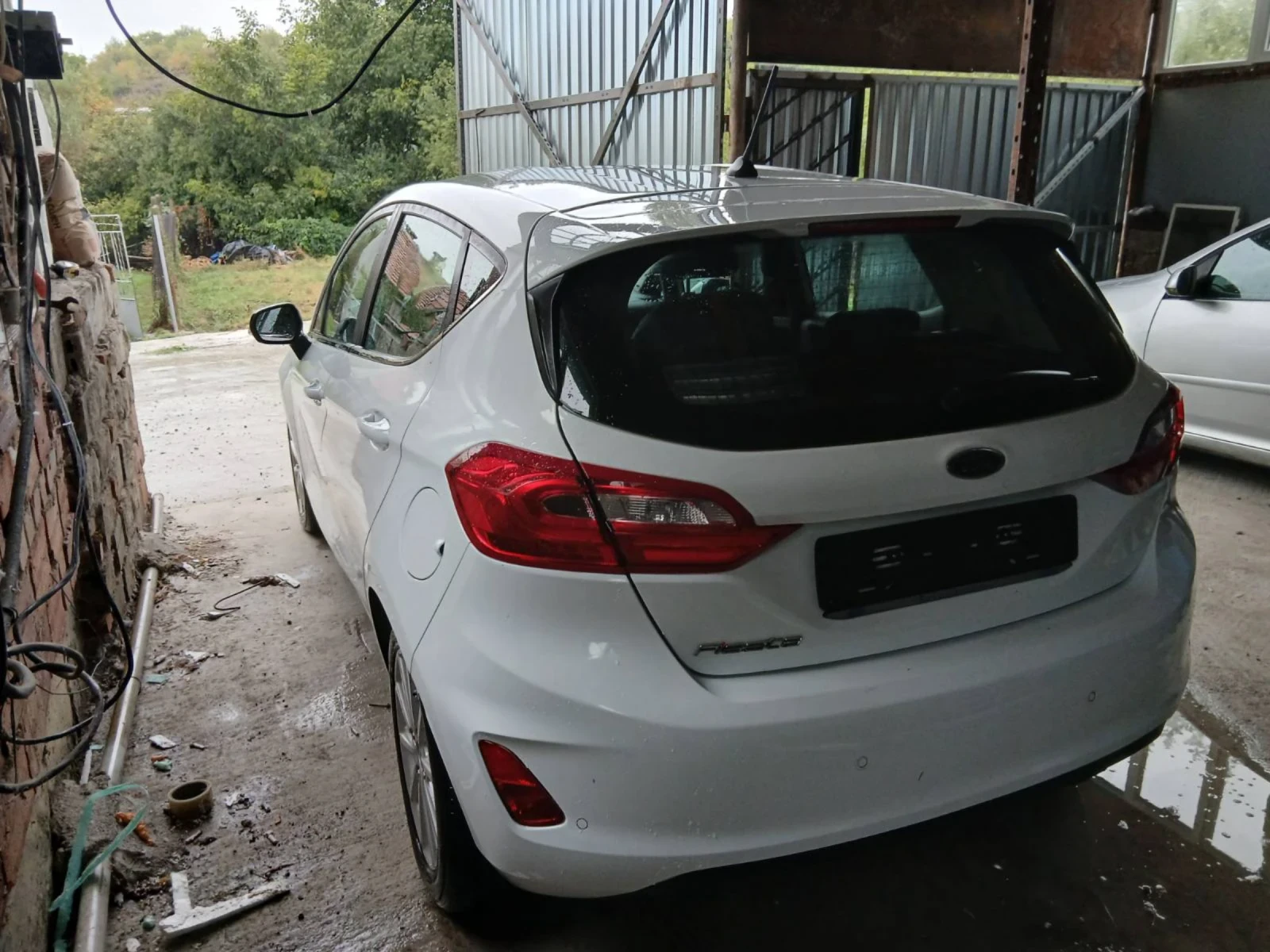 Ford Fiesta  - изображение 6