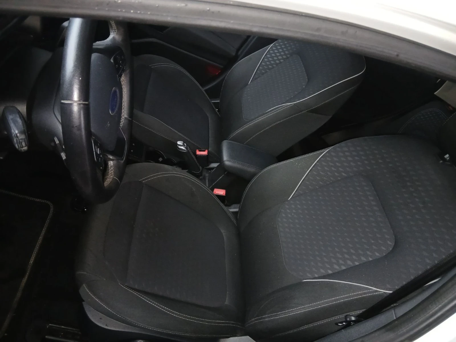 Ford Fiesta  - изображение 7
