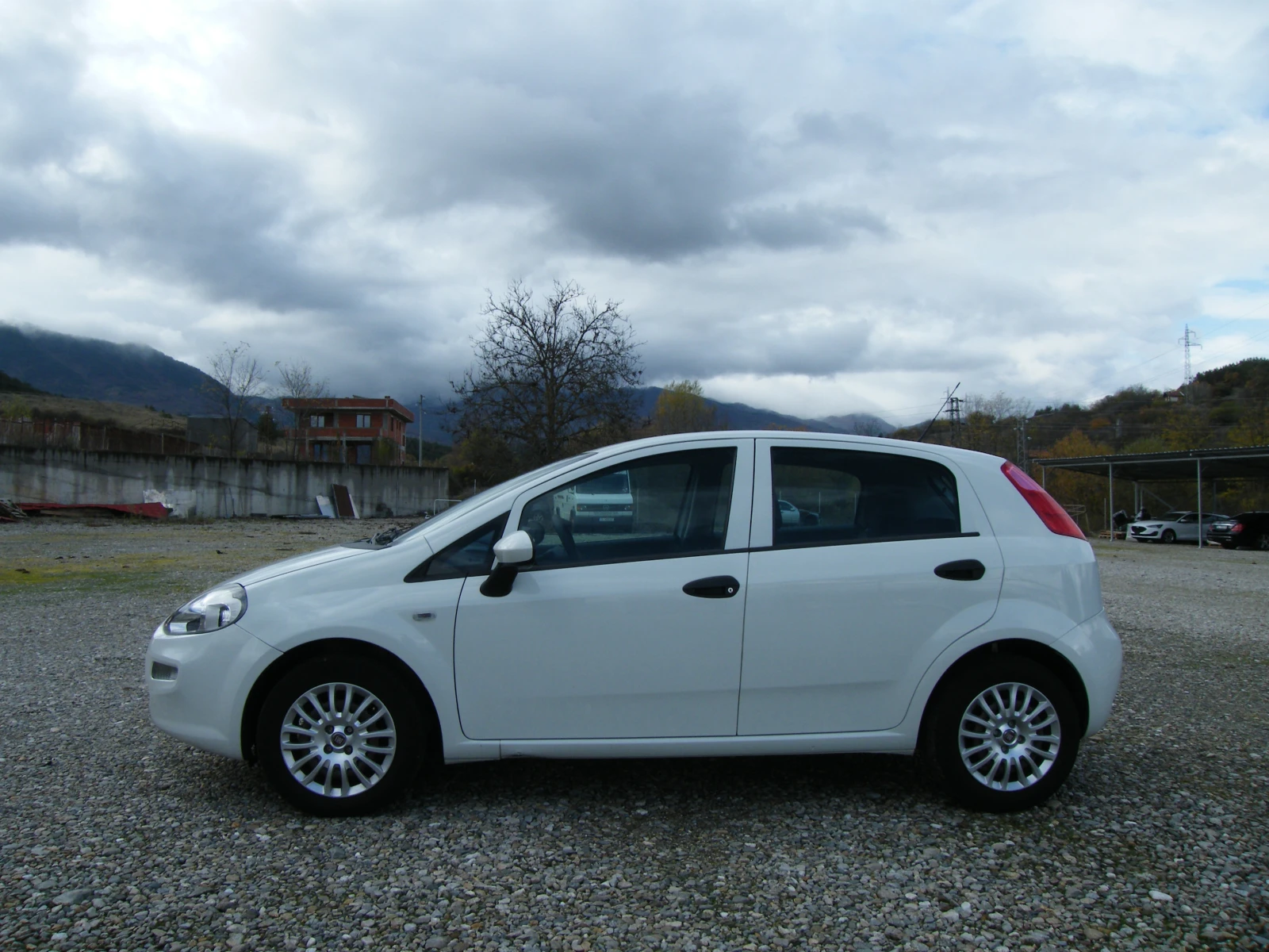 Fiat Punto 1.2i EURO 6B | Mobile.bg   6