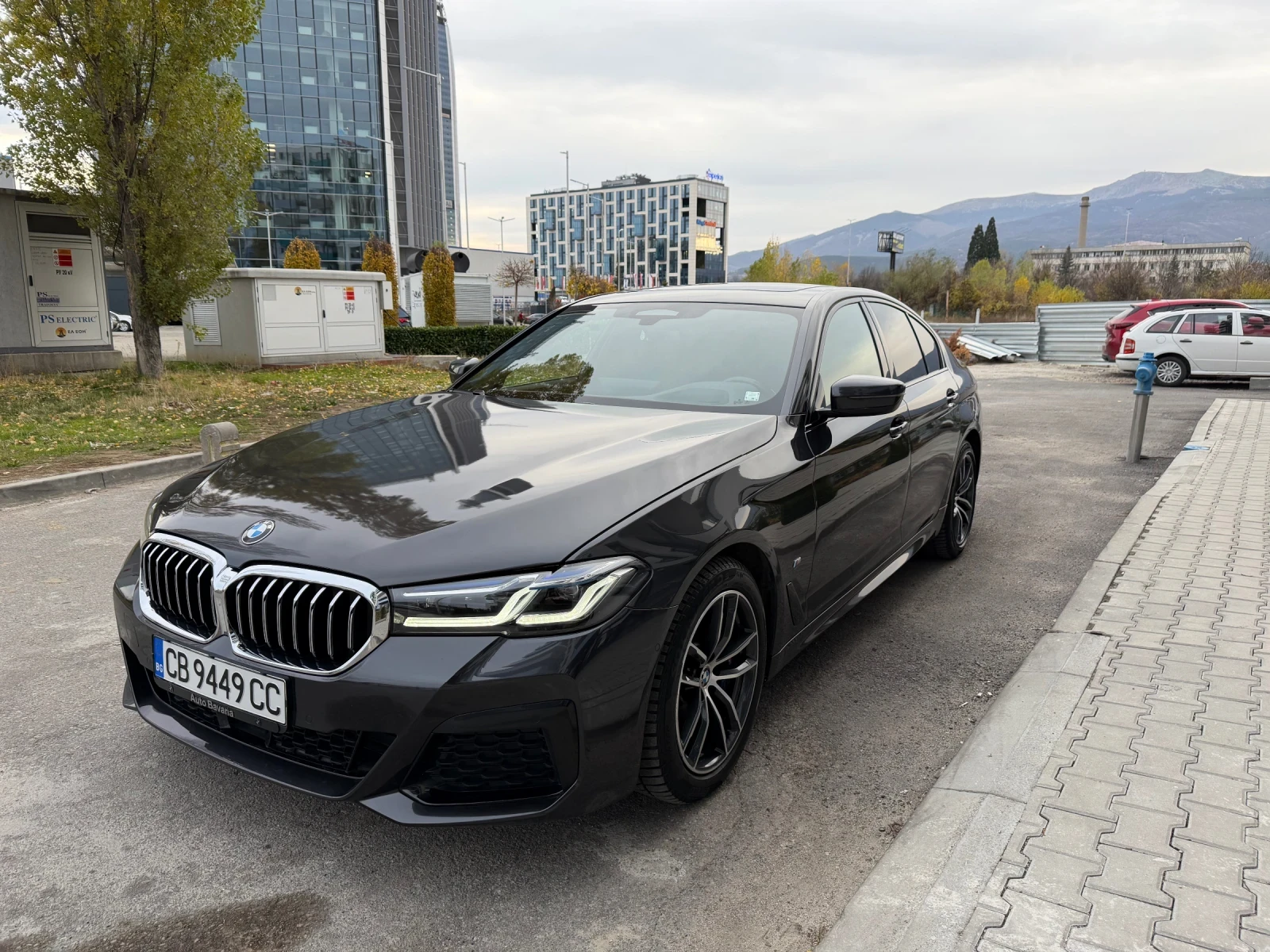 BMW 530 xd M pack от БГ - изображение 4