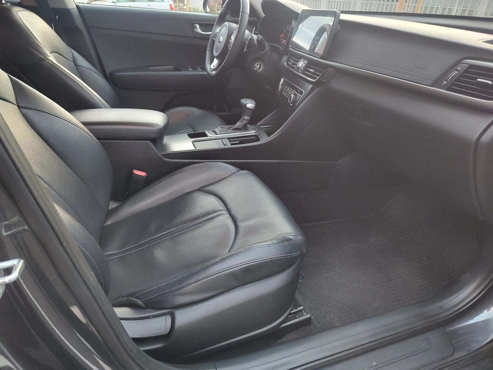 Kia K5 LPi 2.0 - изображение 7