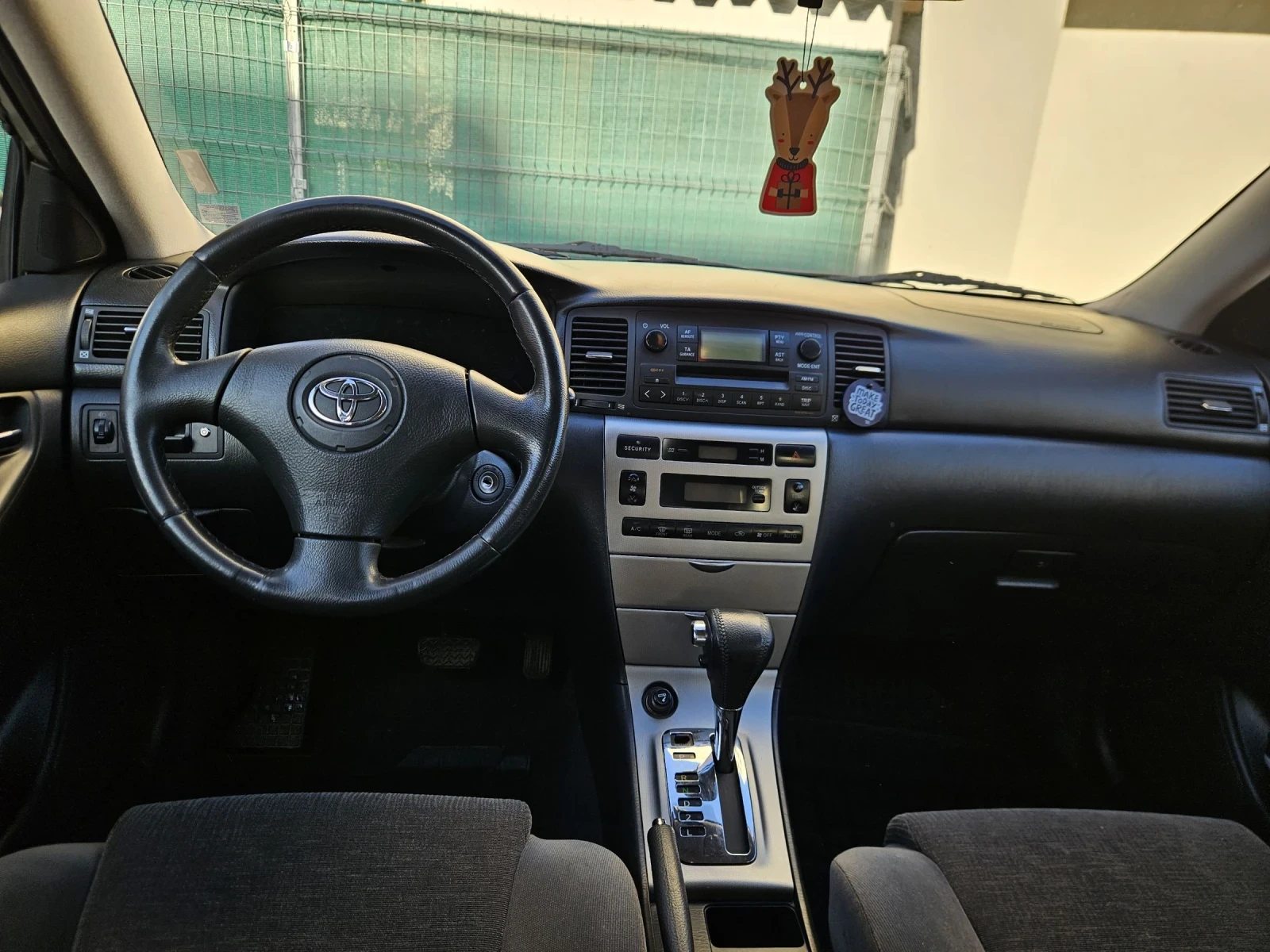 Toyota Corolla 1.6 VVTI 110кс Автомат - изображение 7