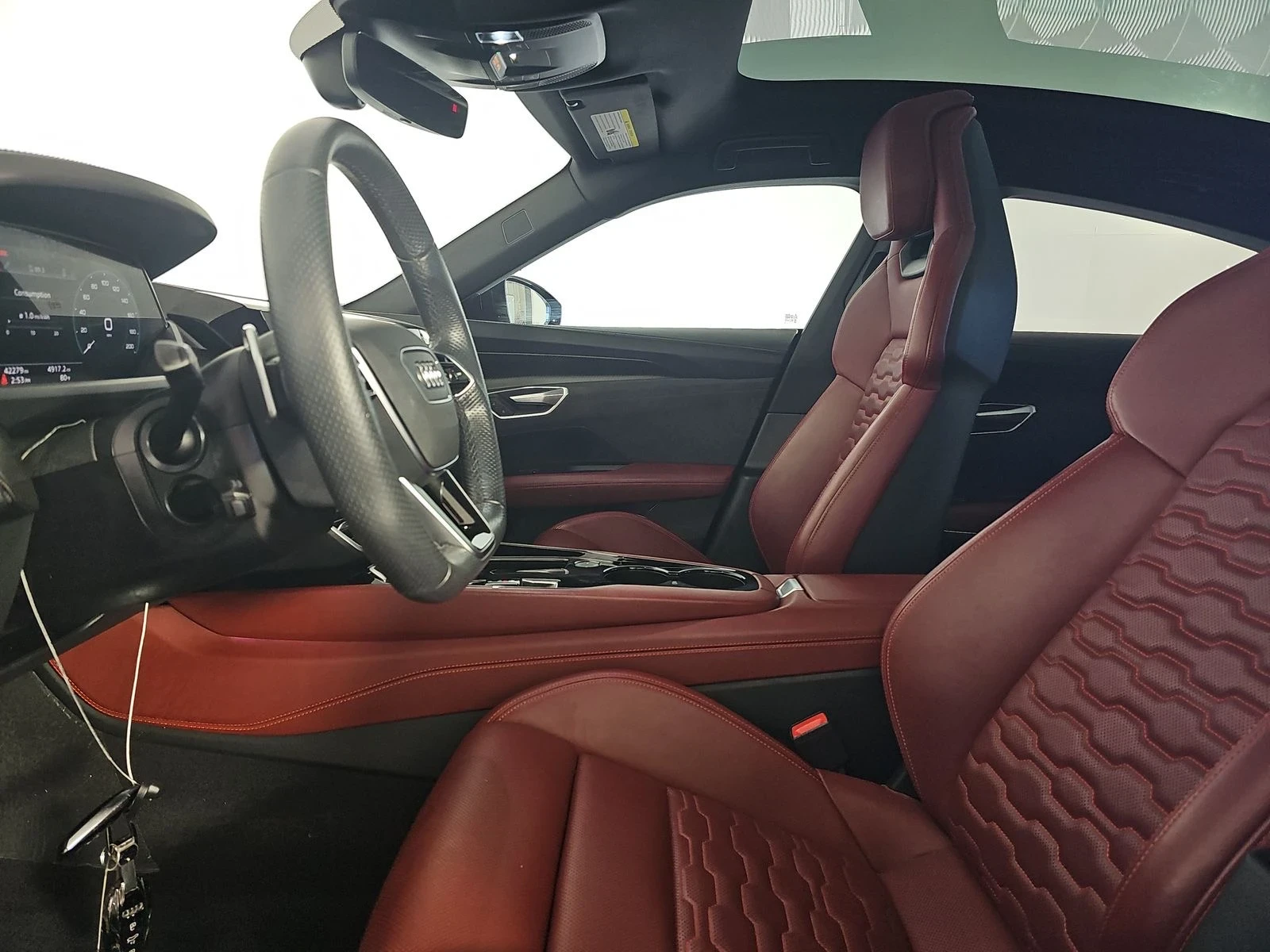 Audi E-Tron GT quattro Prestige - изображение 6