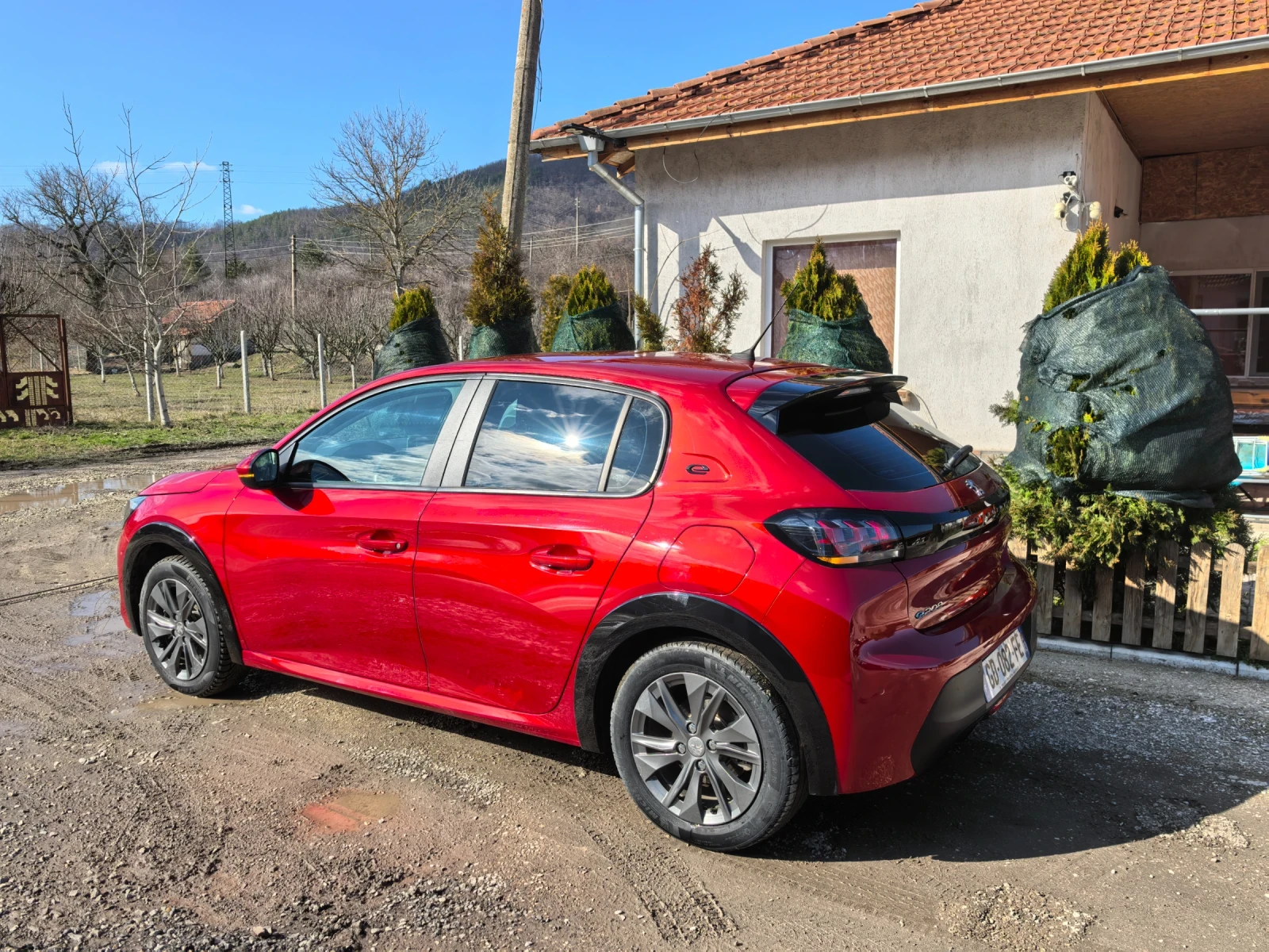 Peugeot 208 54000км.100%РЕАЛНИ  - изображение 5