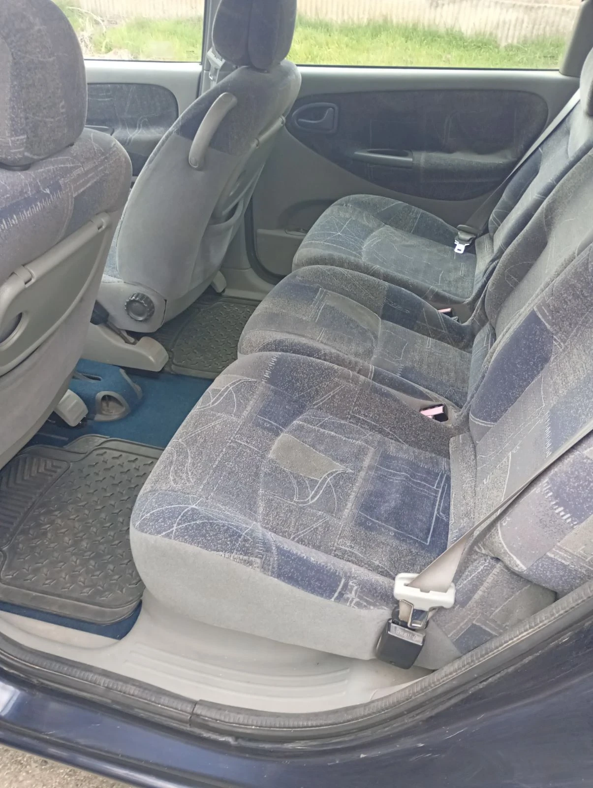 Renault Scenic 2.0, снимка 11 - Автомобили и джипове - 53847945