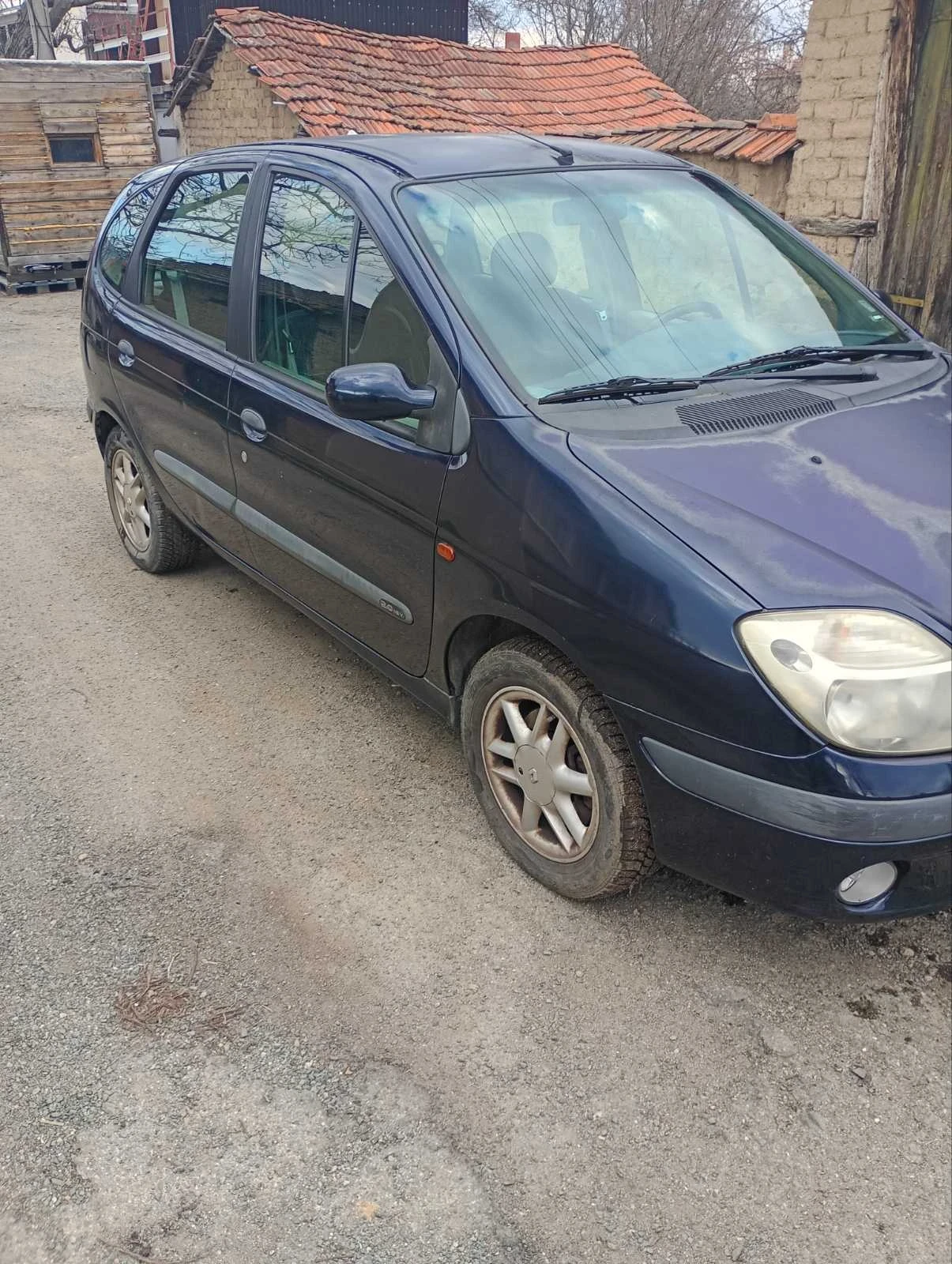Renault Scenic 2.0, снимка 2 - Автомобили и джипове - 53847945
