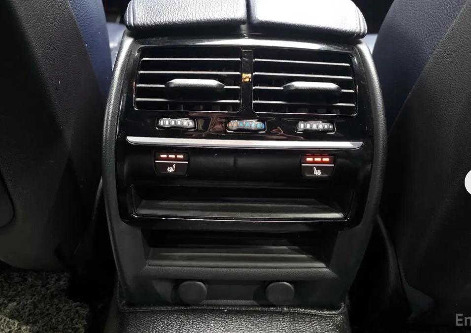 BMW 520 xDrive* M Sport* Подгрев* , снимка 12 - Автомобили и джипове - 54060806