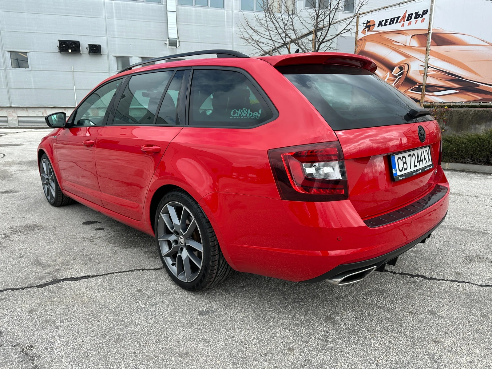 Skoda Octavia VRS/Facelift/От България, снимка 3 - Автомобили и джипове - 54077558