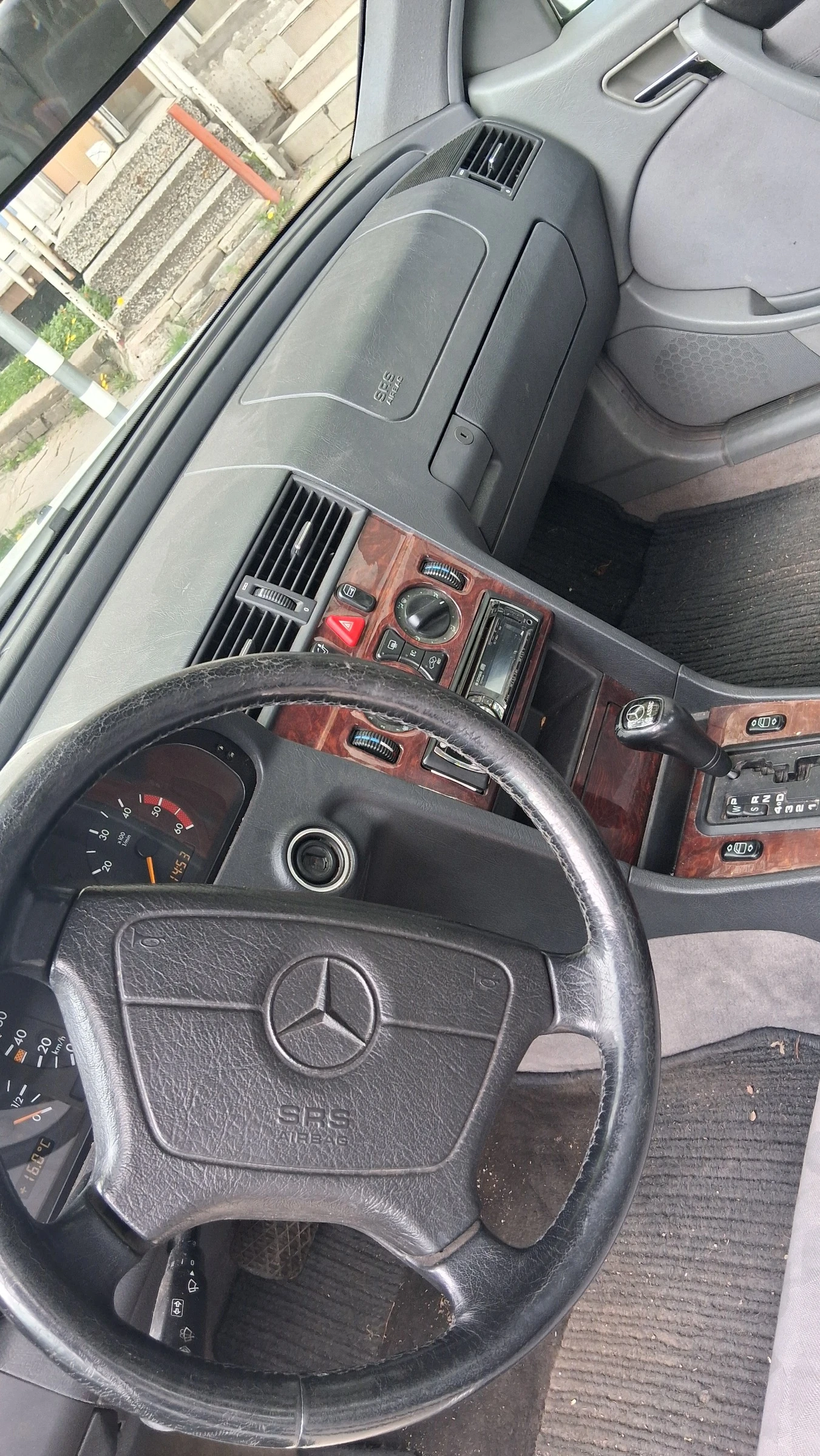 Mercedes-Benz C 220, снимка 5 - Автомобили и джипове - 54222126