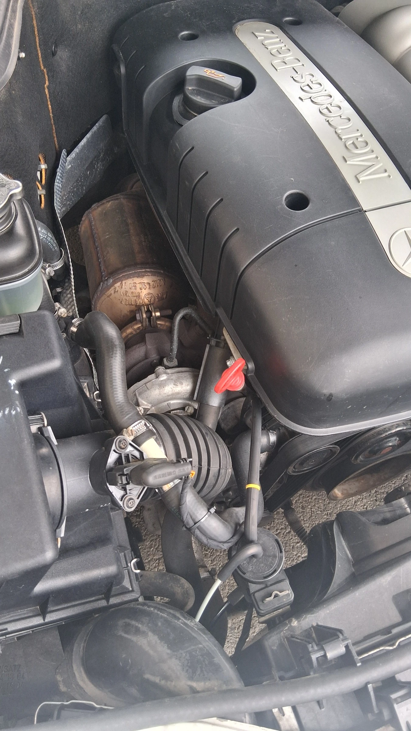 Mercedes-Benz C 220, снимка 8 - Автомобили и джипове - 54222126