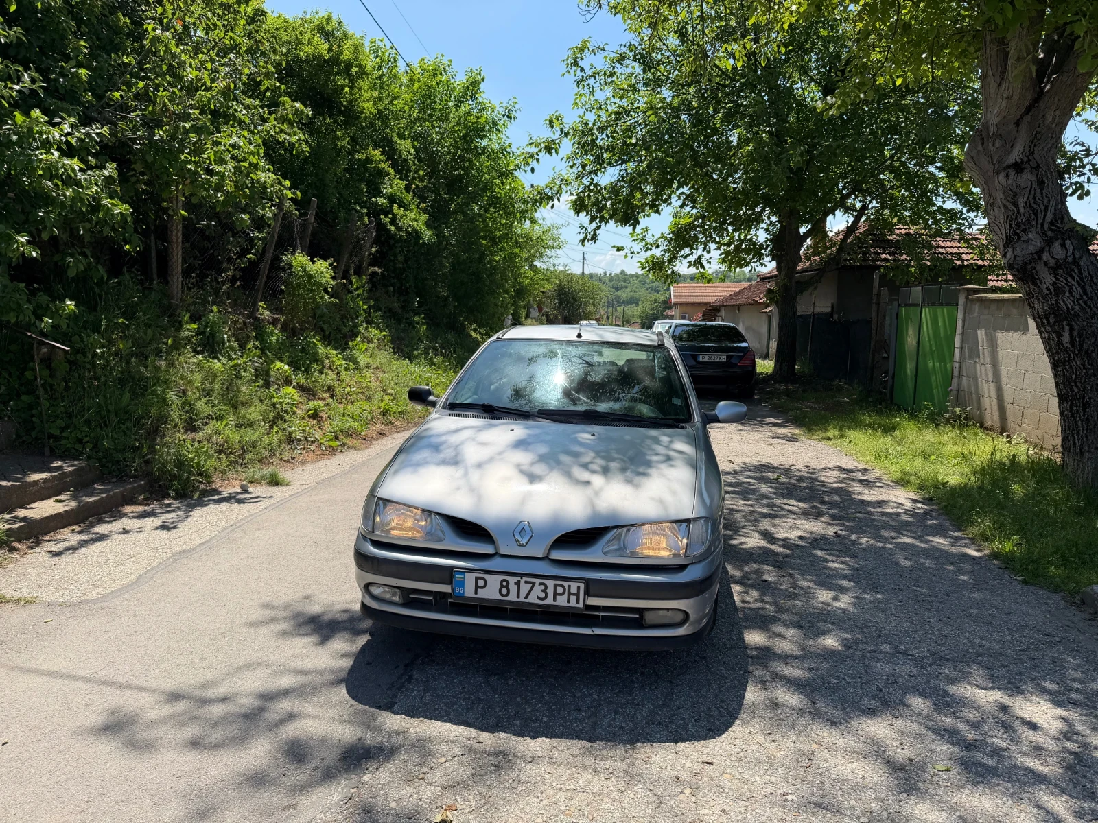 Renault Megane 1.6 KLIMA , снимка 2 - Автомобили и джипове - 54666948