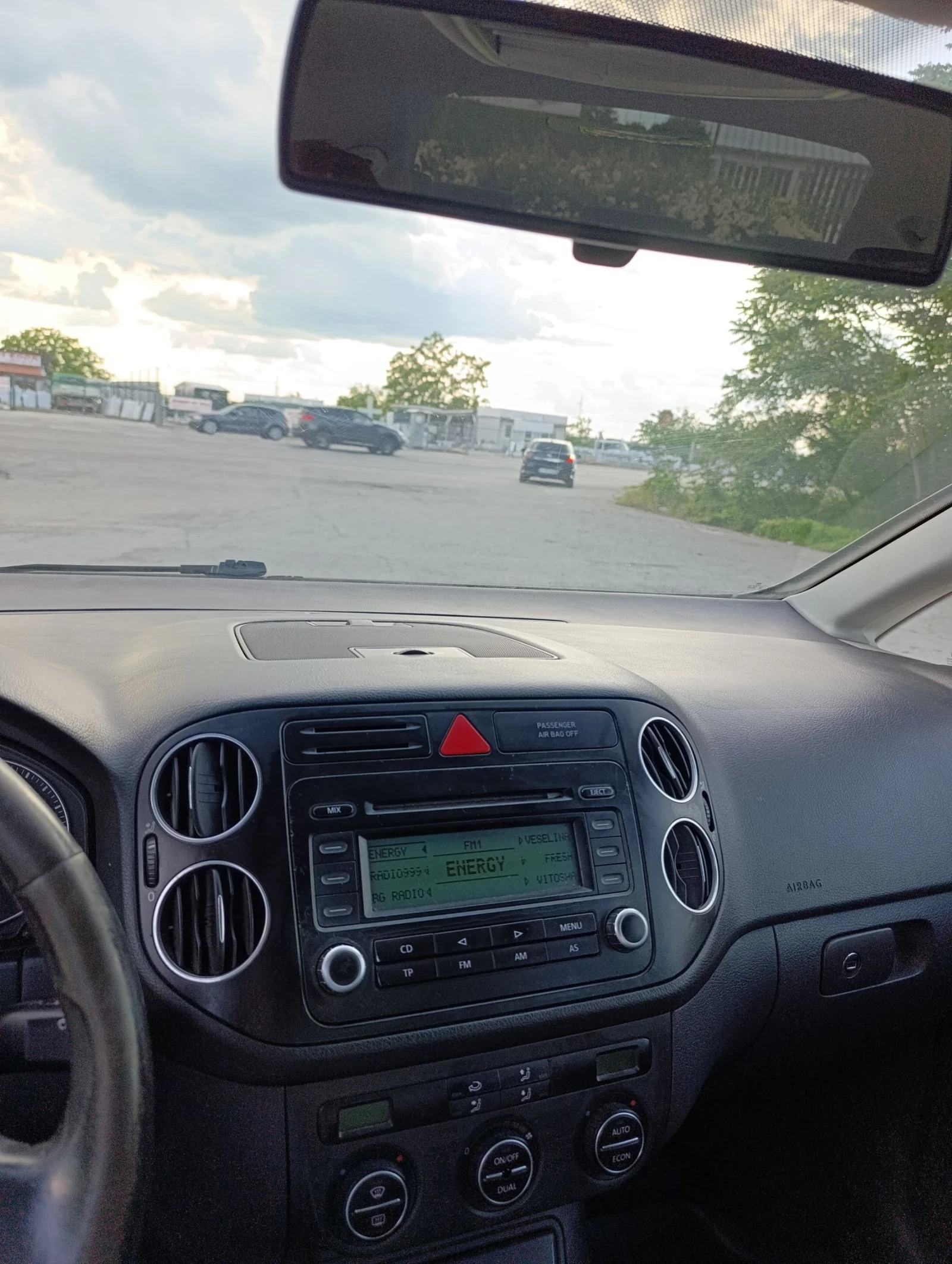 VW Golf Plus 1.9 tdi, снимка 14 - Автомобили и джипове - 54671942