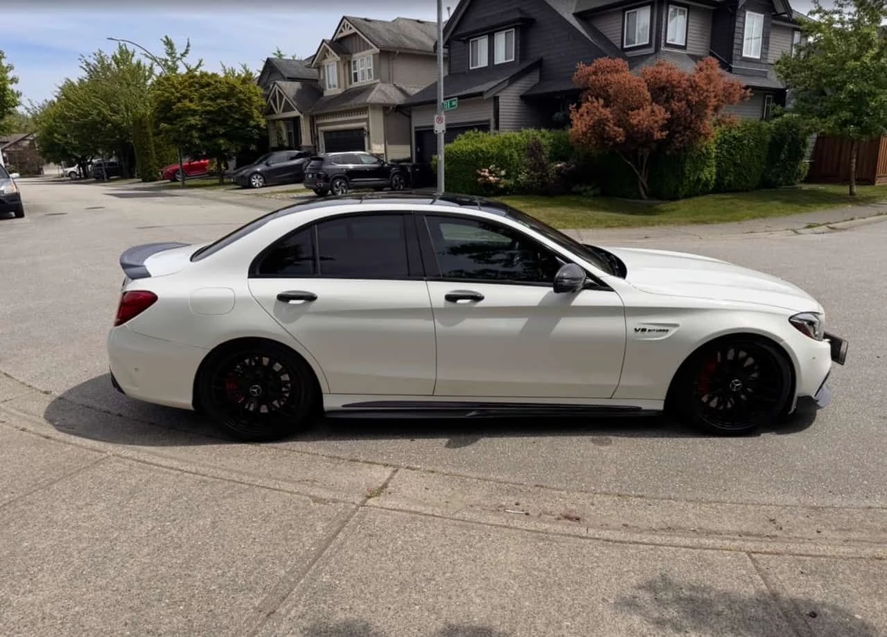 Mercedes-Benz C 63 AMG * 63 S * АВТОКРЕДИТ БЕЗ ПЪРВОНАЧАЛНА ВНОСКА* , снимка 3 - Автомобили и джипове - 54673513