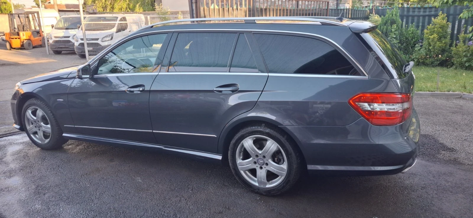 Mercedes-Benz E 350 CDI BlueEFFICENCY, снимка 4 - Автомобили и джипове - 54730163
