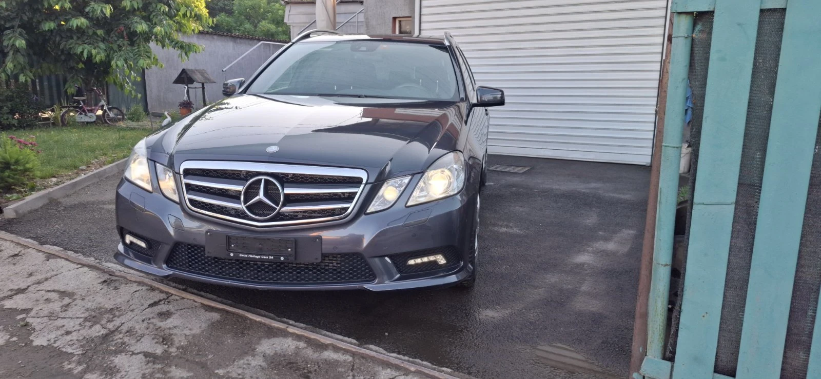 Mercedes-Benz E 350 CDI BlueEFFICENCY, снимка 2 - Автомобили и джипове - 54730163