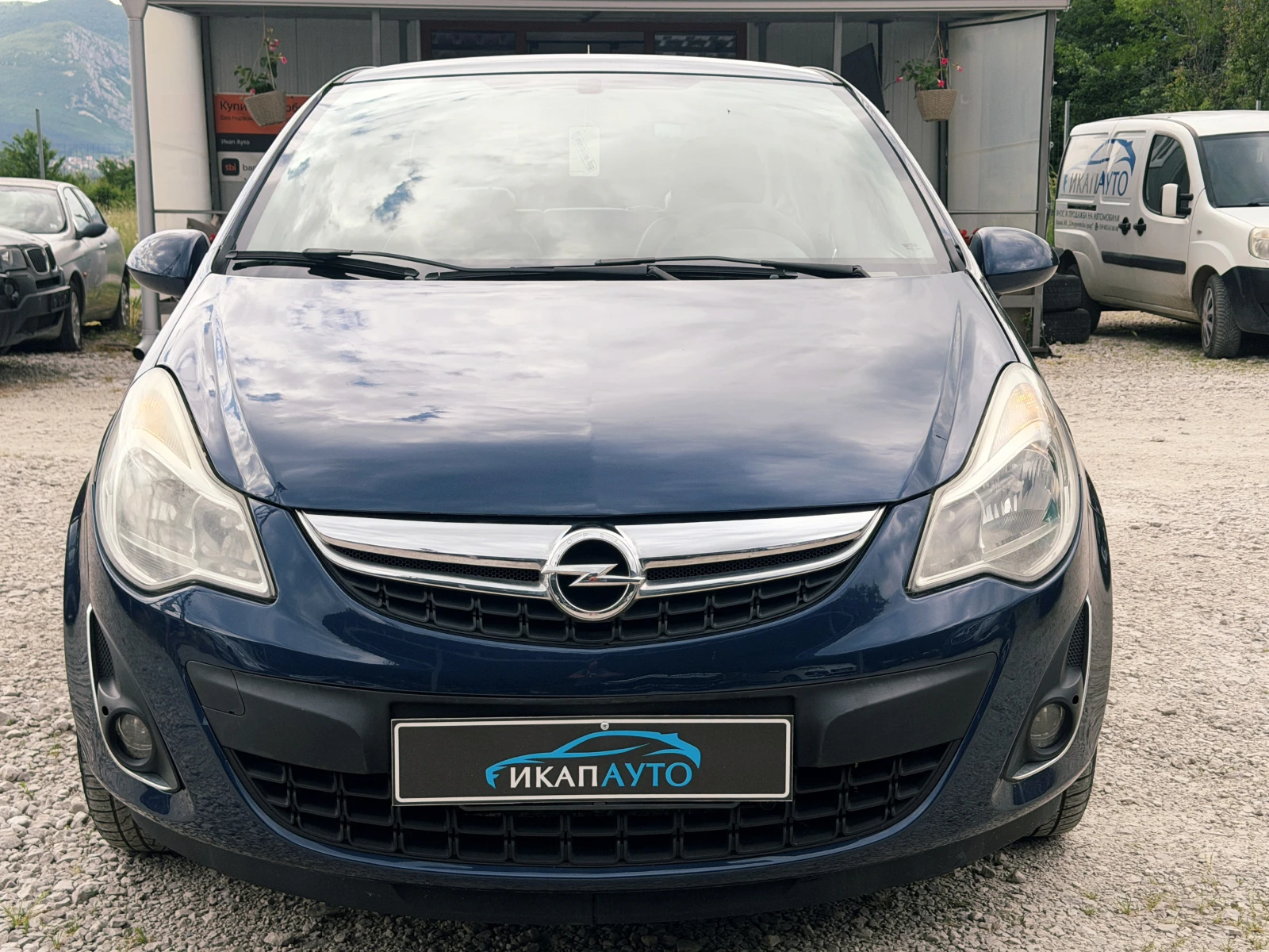Opel Corsa 1.2i FACELIFT ИТАЛИЯ, снимка 2 - Автомобили и джипове - 54735515