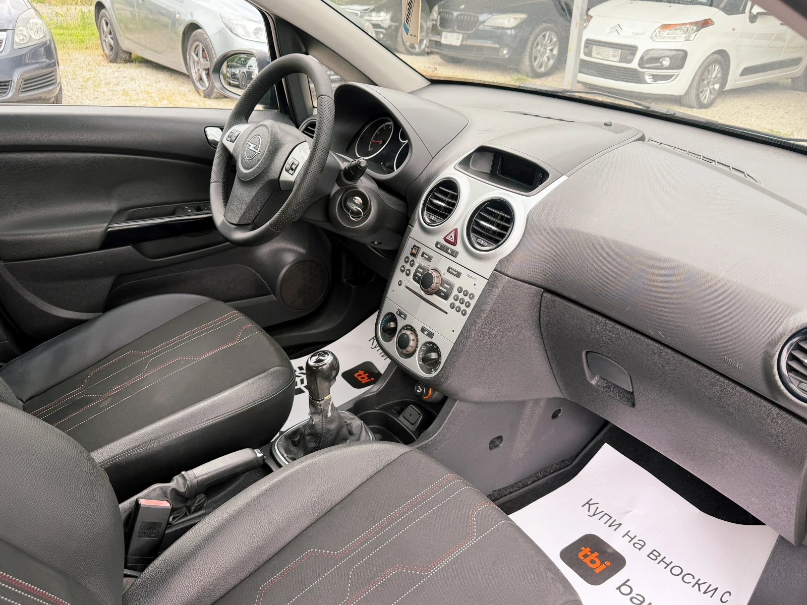 Opel Corsa 1.2i FACELIFT ИТАЛИЯ, снимка 11 - Автомобили и джипове - 54735515