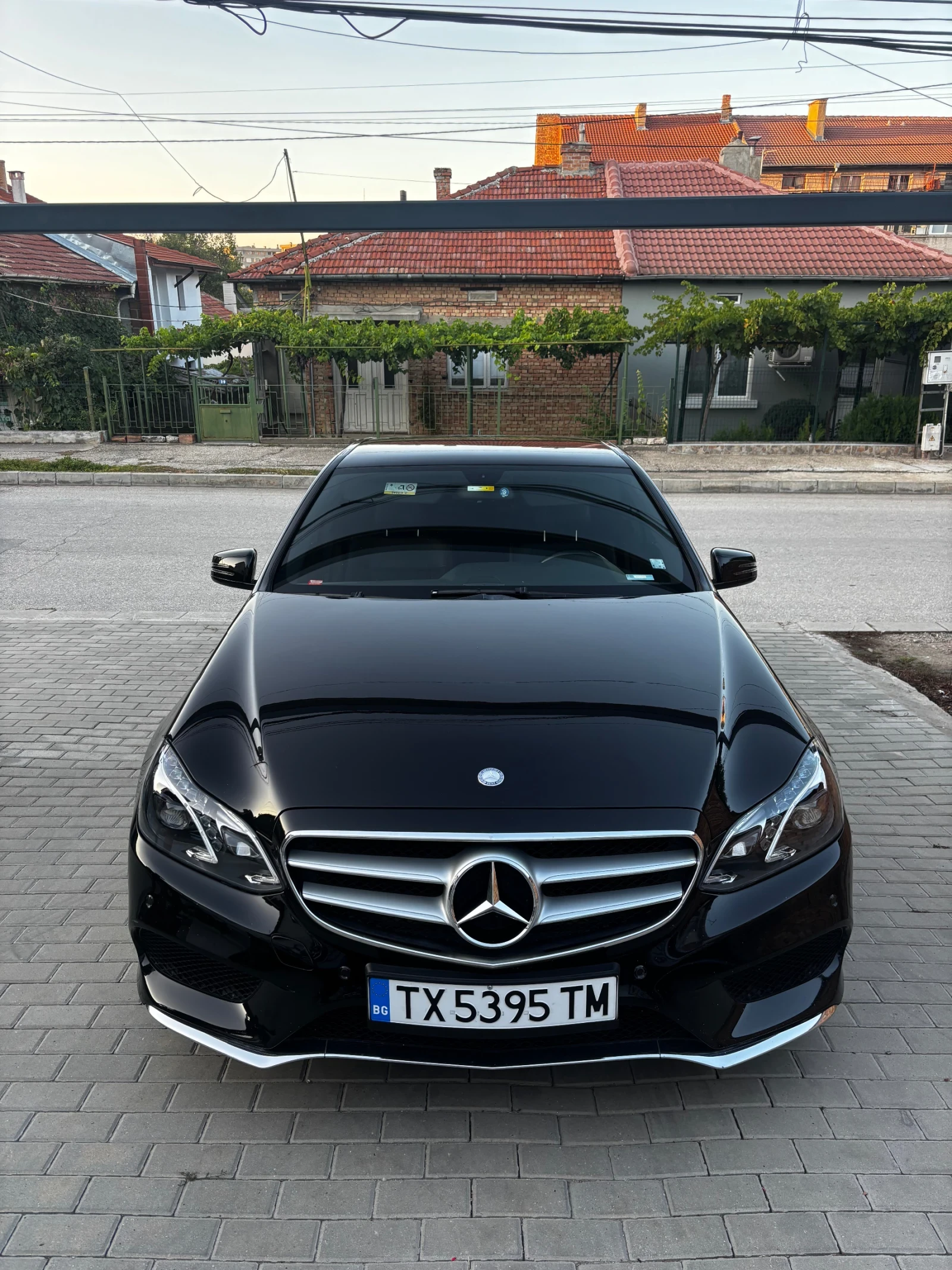 Mercedes-Benz E 300, снимка 4 - Автомобили и джипове - 54860601
