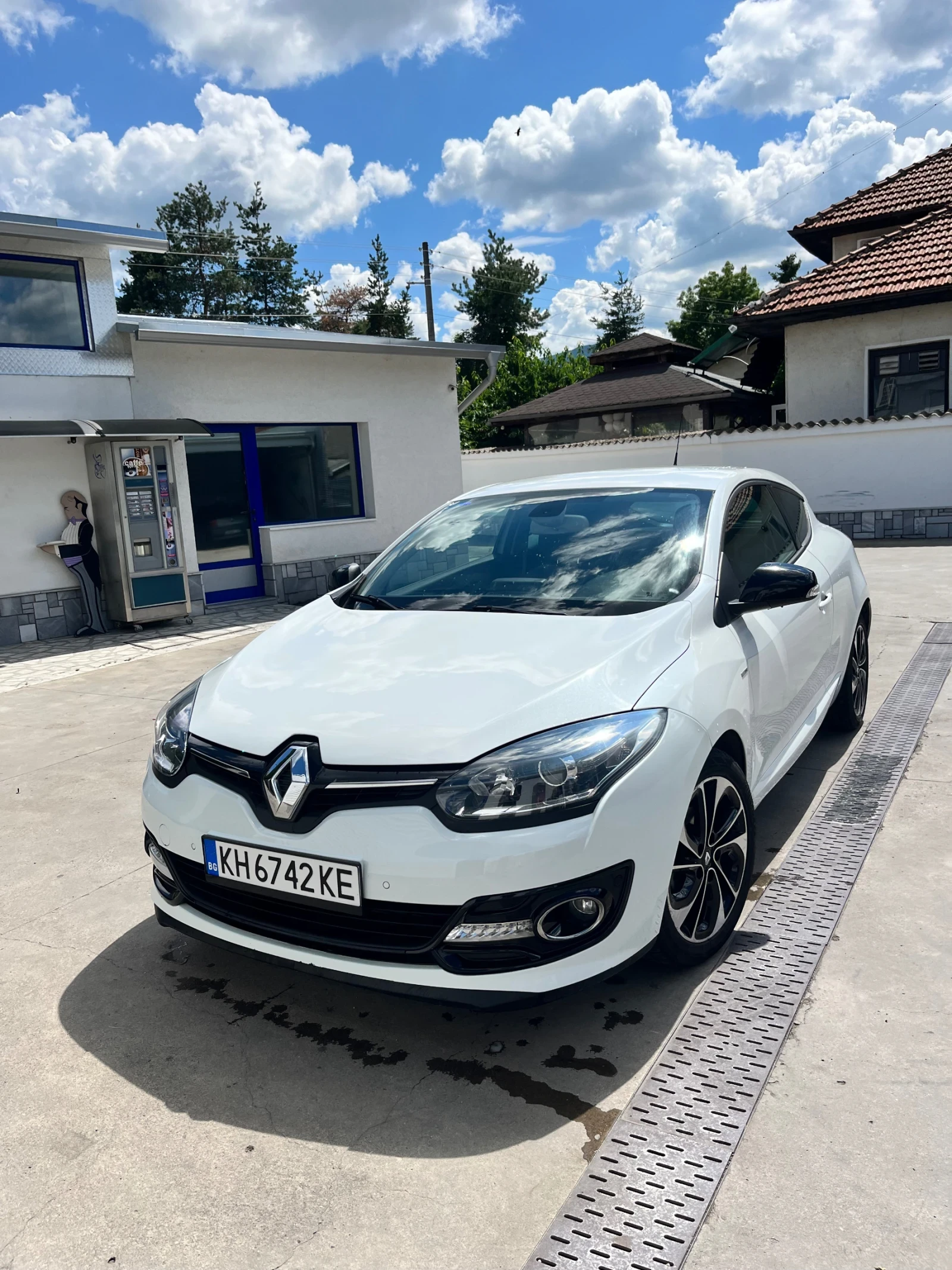 Renault Megane Bose , снимка 2 - Автомобили и джипове - 55033743