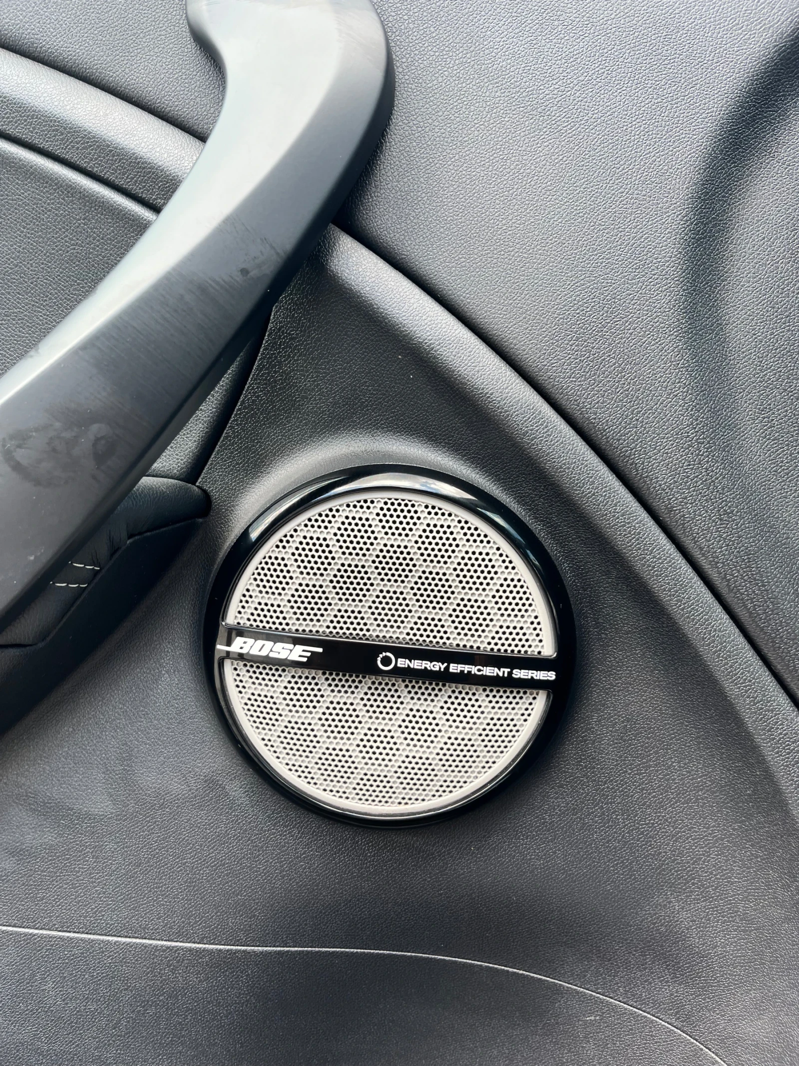 Renault Megane Bose , снимка 10 - Автомобили и джипове - 55033743