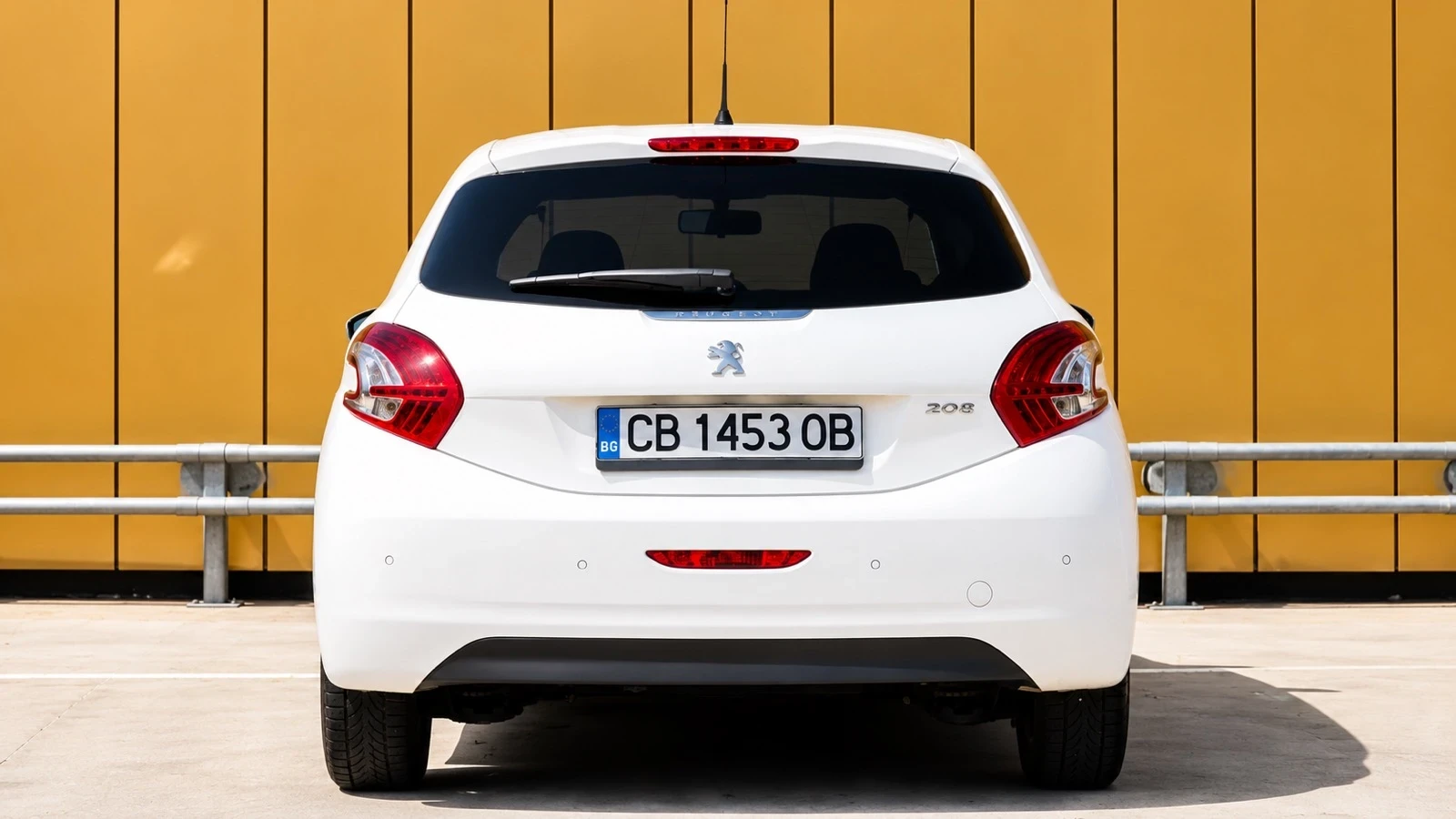Peugeot 208 1.4 hdi, снимка 7 - Автомобили и джипове - 55085724