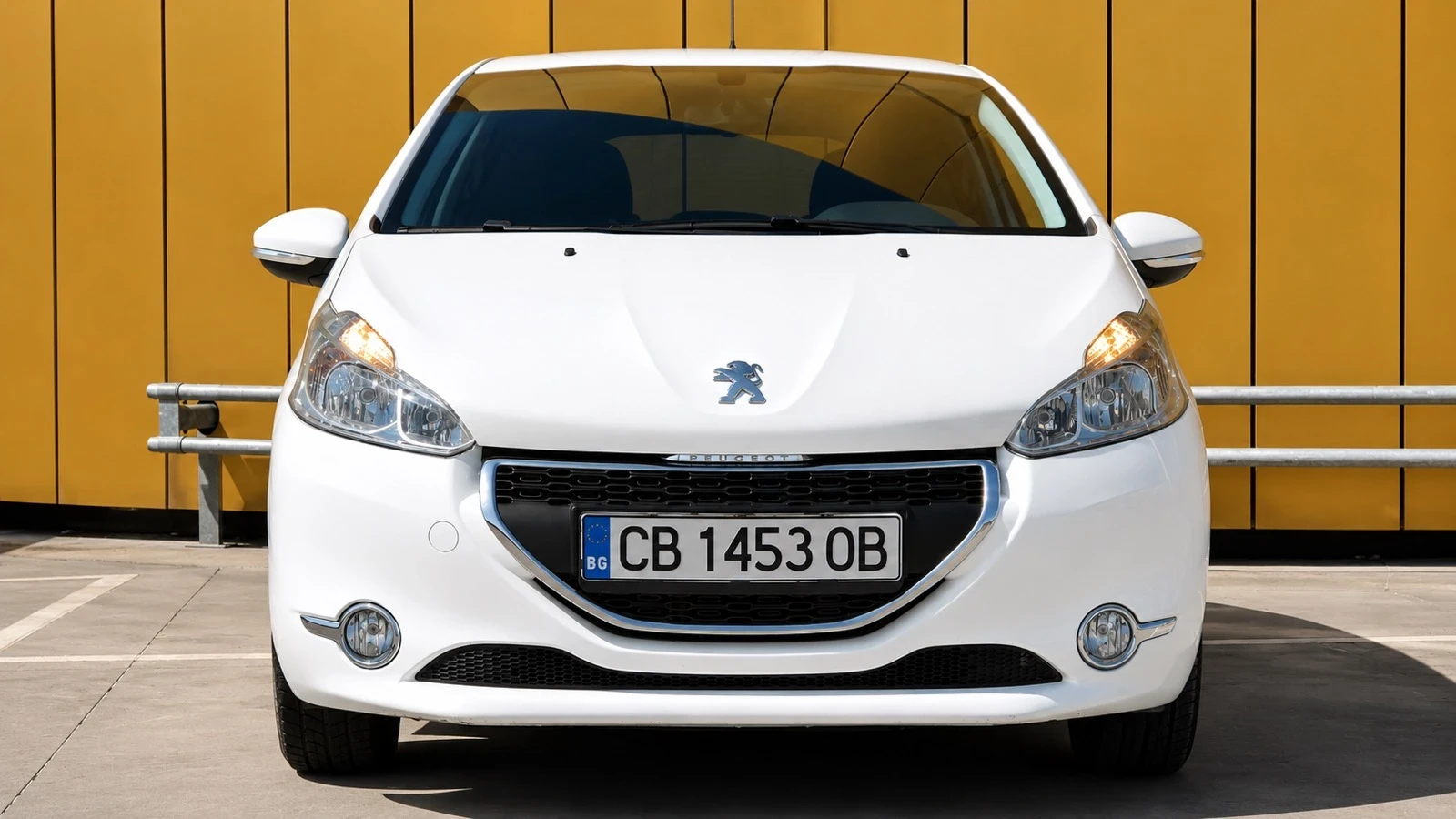 Peugeot 208 1.4 hdi, снимка 8 - Автомобили и джипове - 55085724