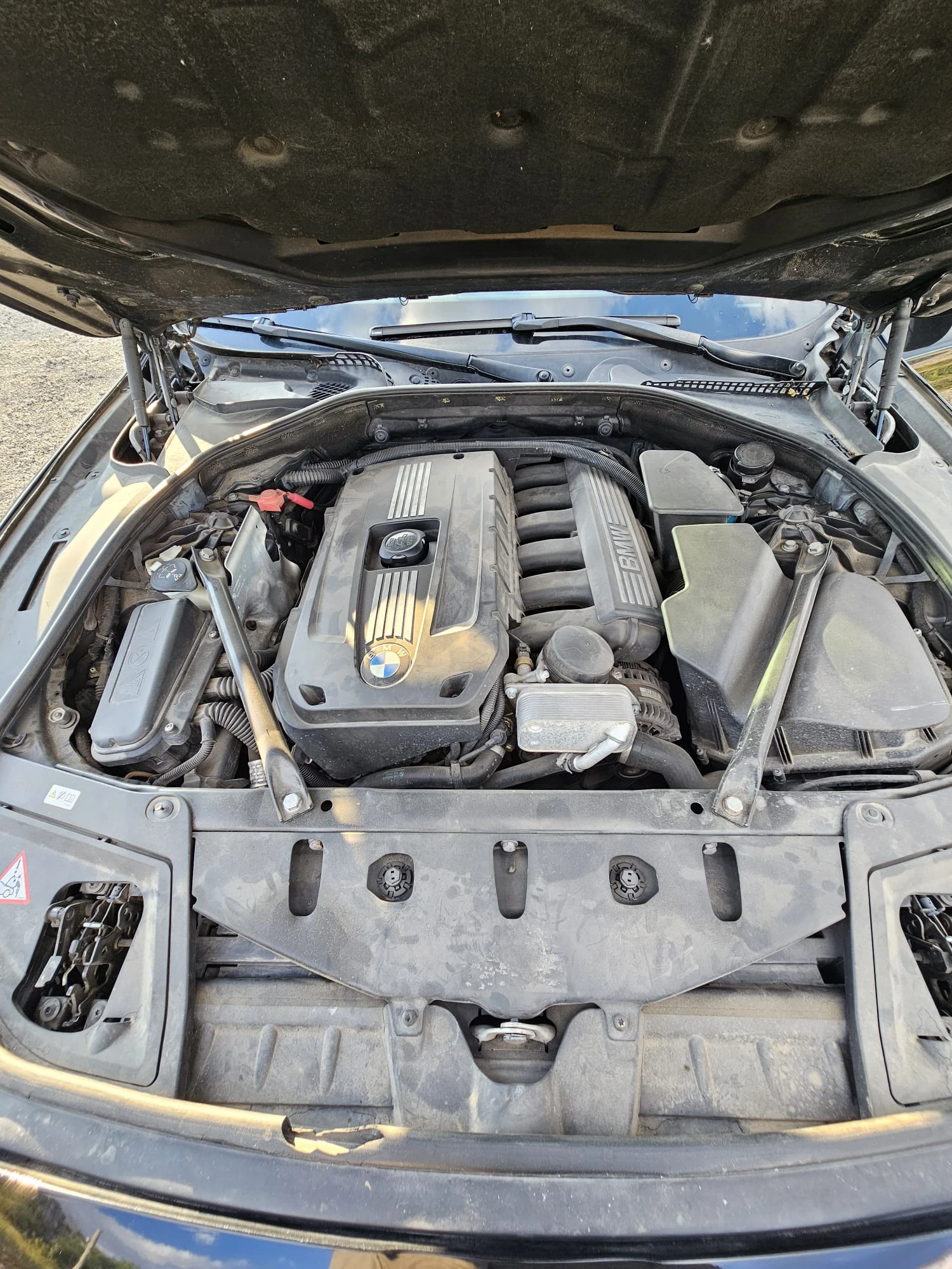 BMW 528, снимка 14 - Автомобили и джипове - 55285591