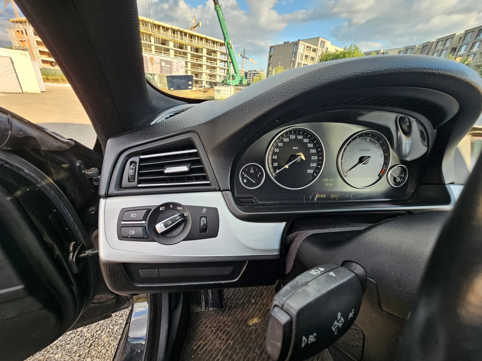 BMW 528, снимка 6 - Автомобили и джипове - 55285591