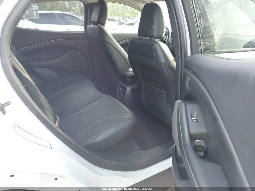 Ford Mustang Mach-E Premium, снимка 8 - Автомобили и джипове - 55469205