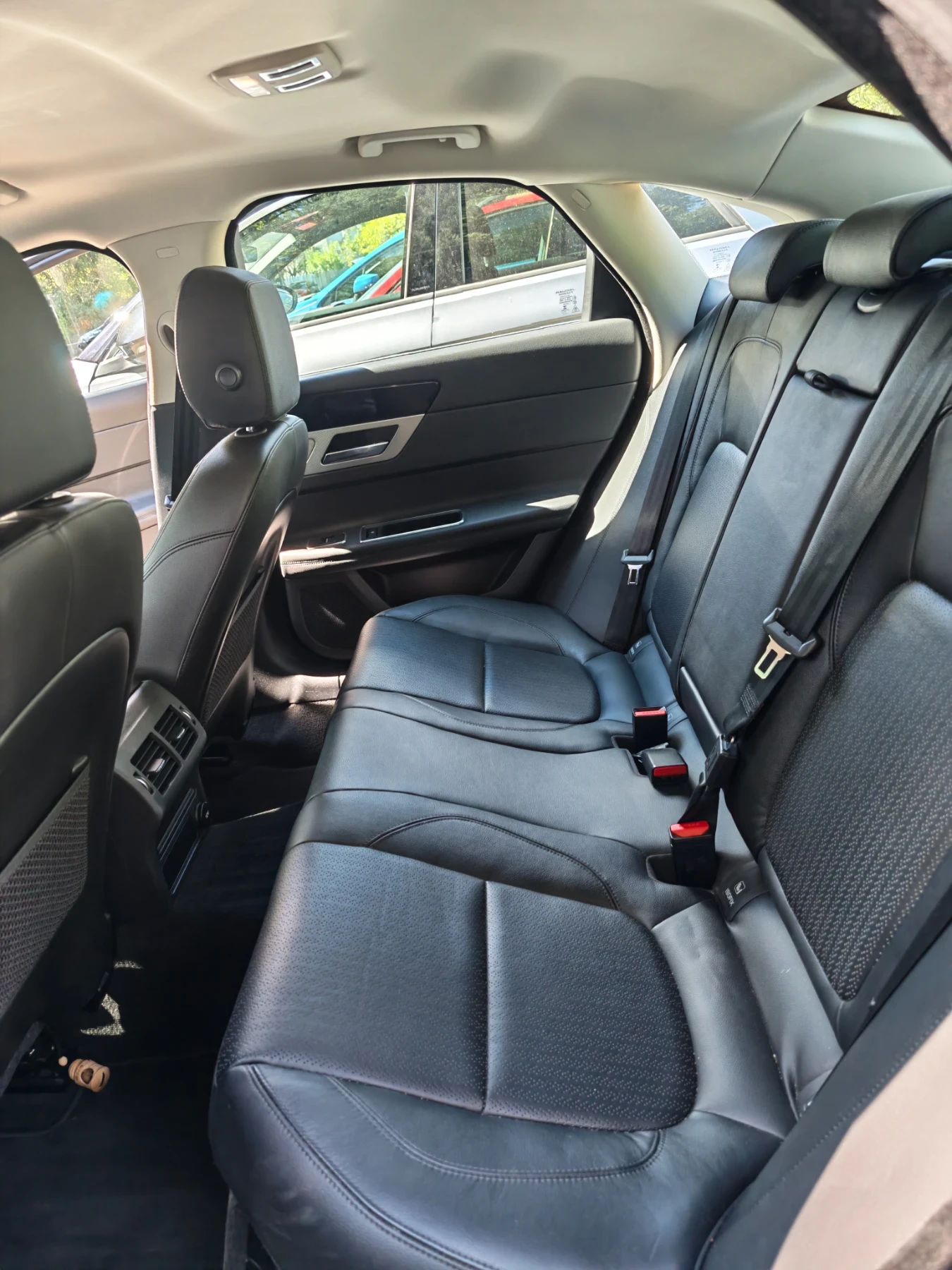 Jaguar Xf X260, снимка 13 - Автомобили и джипове - 56102571