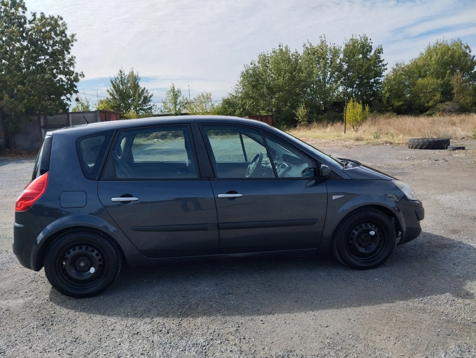 Renault Scenic, снимка 2 - Автомобили и джипове - 56280835
