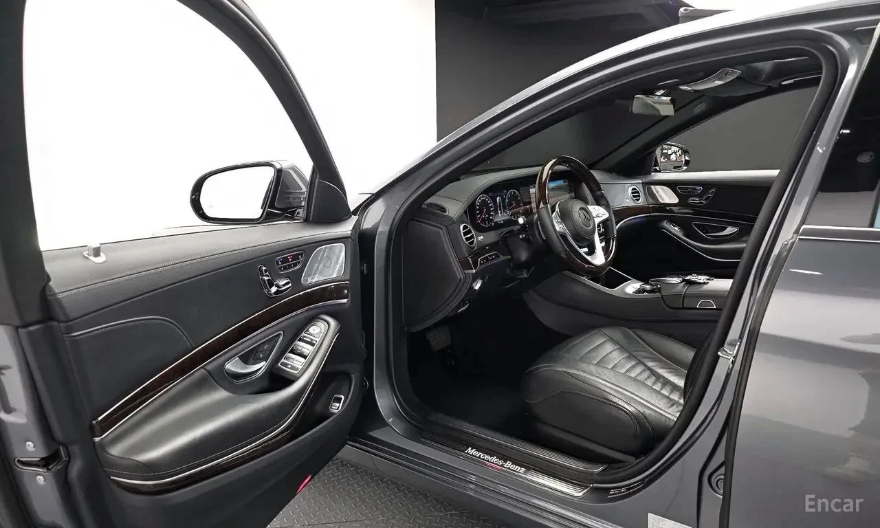 Mercedes-Benz S 560, снимка 5 - Автомобили и джипове - 56736780
