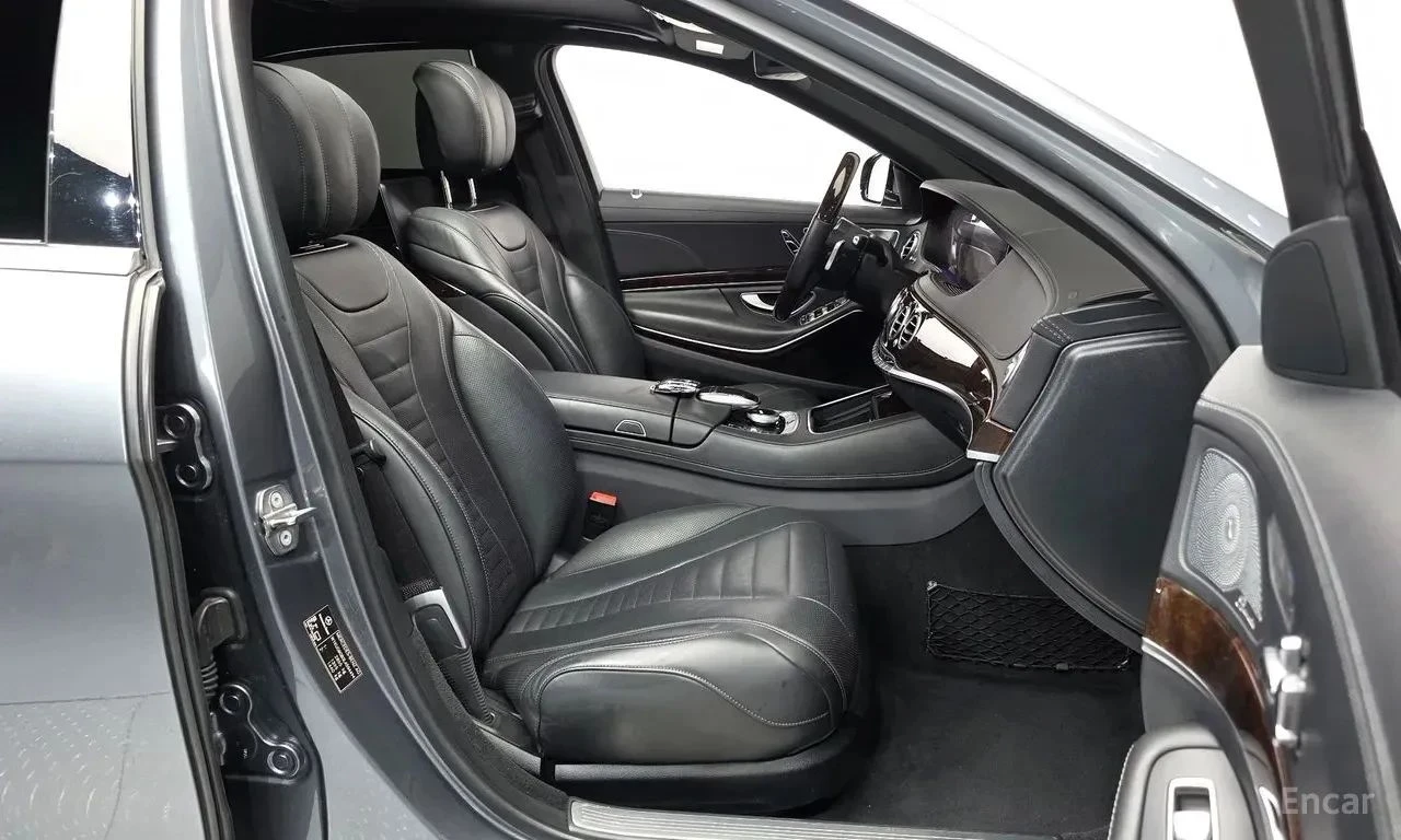 Mercedes-Benz S 560, снимка 13 - Автомобили и джипове - 56736780