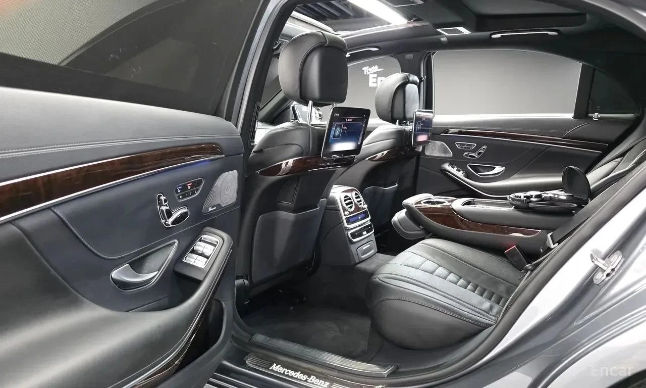 Mercedes-Benz S 560, снимка 14 - Автомобили и джипове - 56736780
