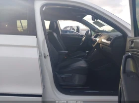 VW Tiguan 2l Volkswagen 2.0T Se R-Line Black - 15700 € / 30706.53 лв. - 34678449 5