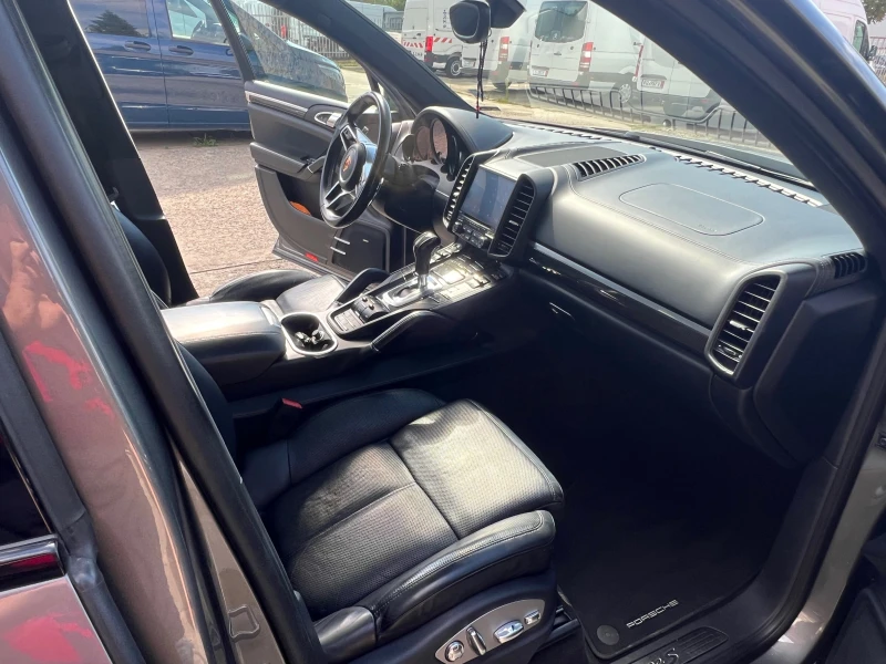 Porsche Cayenne S 4.2 , Facelift , Panorama , LED, снимка 10 - Автомобили и джипове - 47181140