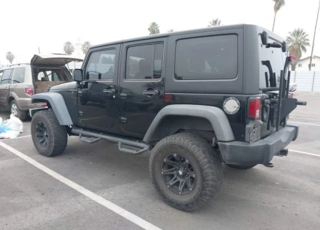 Jeep Wrangler, снимка 3 - Автомобили и джипове - 48728307