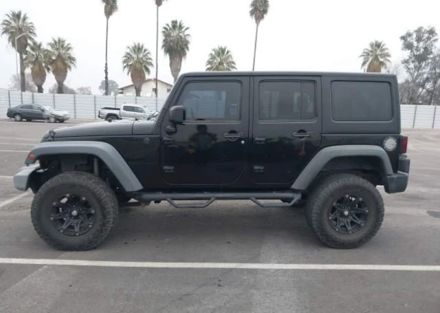 Jeep Wrangler, снимка 2 - Автомобили и джипове - 48728307