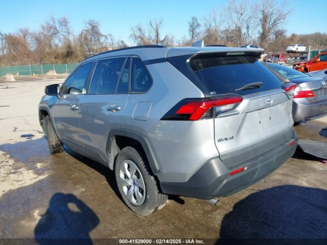 Toyota Rav4 LE, снимка 3 - Автомобили и джипове - 49491955