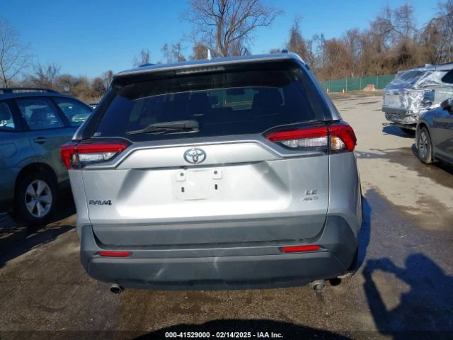 Toyota Rav4 LE, снимка 14 - Автомобили и джипове - 49491955