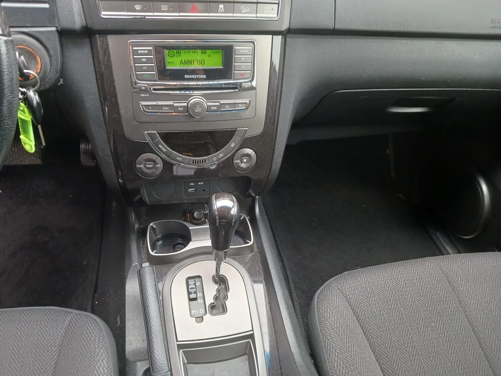 SsangYong Rexton 2.0 d - изображение 6