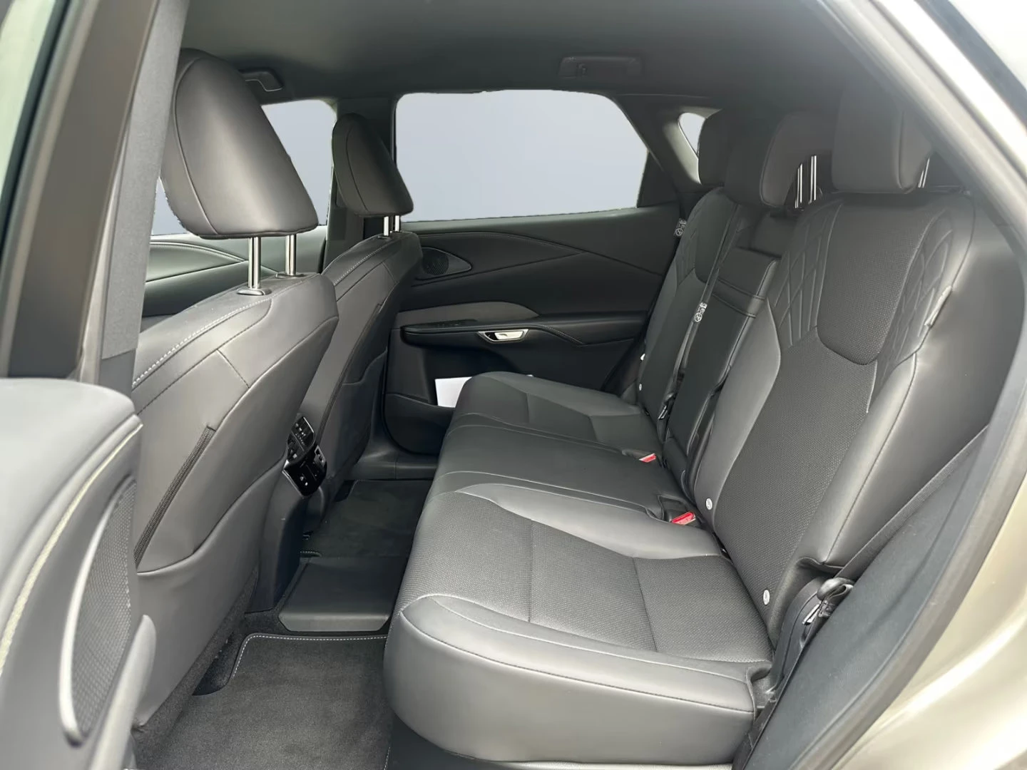 Lexus RX 450h plus PHEV/309HP/BUSINESS/MEMO/CAM/NAVI/LED/KLESS/462g | Mobile.bg   15