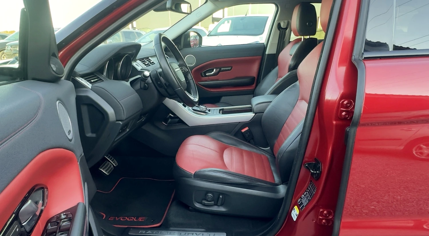 Land Rover Evoque Autobiography 2.0Si4 4x4 AT9 KeyLess Panorama  | Mobile.bg � ����������� 6