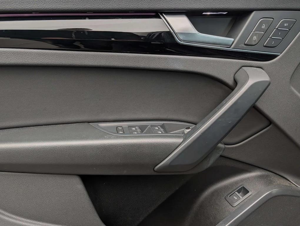 Audi Q5 * S Line quattro Premium * CARFAX * ЦЕНА ДО БГ - изображение 7